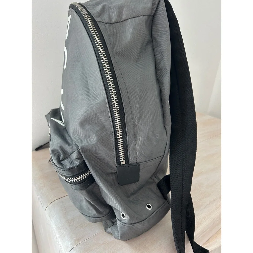 Marc Jacobs Gray Nylon Logo Backpack M0016409 021 Silver Zip Bag